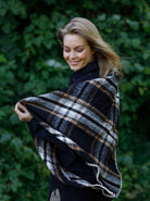 BCLEONI chequered scarf - Black - Black Colour